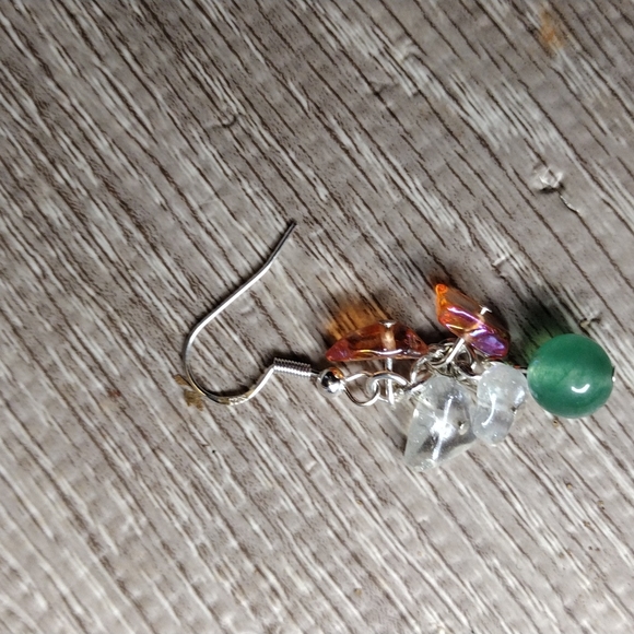 🦋🏵️🦋Holiday Earrings - Picture 5 of 7